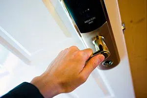 Woodbridge CT Locksmith Woodbridge, CT 203-433-3638 - 8a-lock-opening